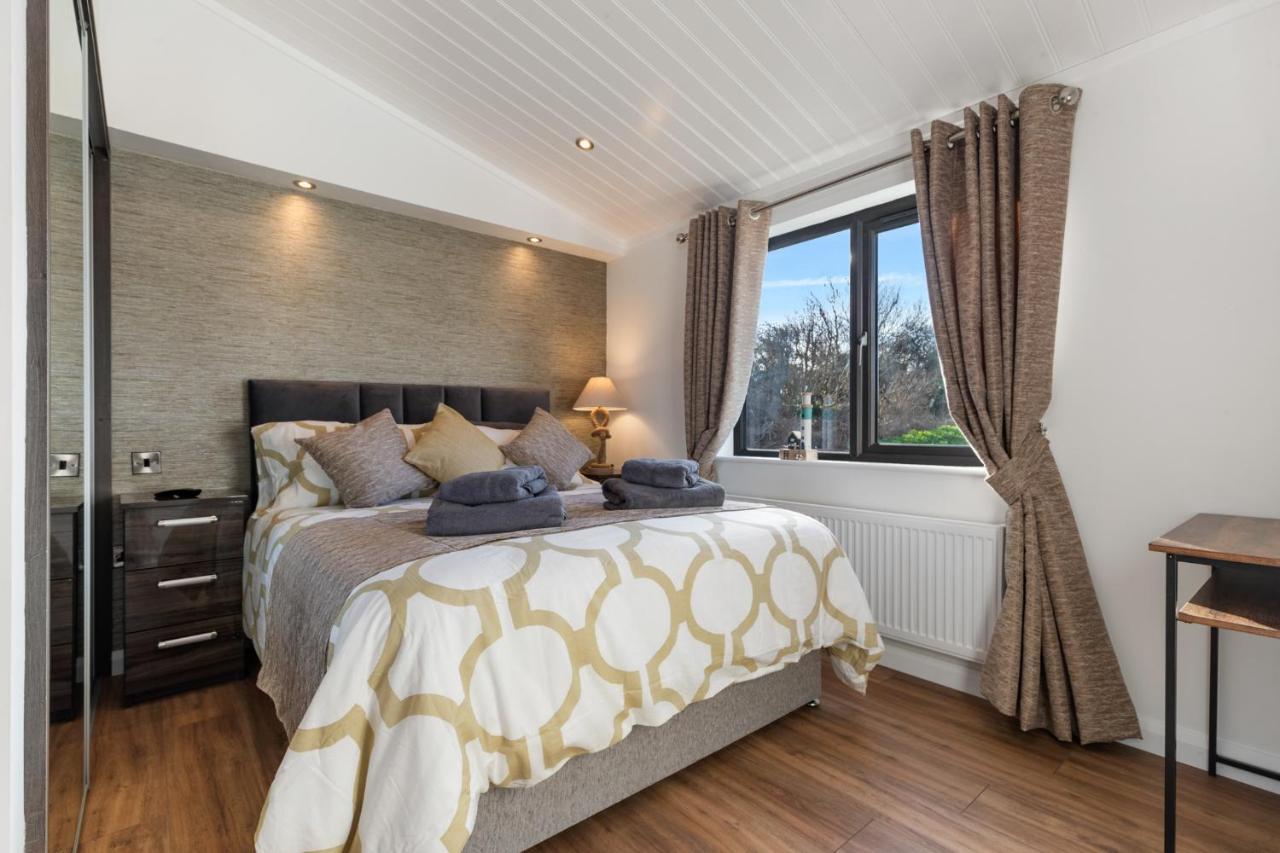 Hiraeth - Luxury Lodge With Hot Tub, Close To Beach Penally Exteriér fotografie